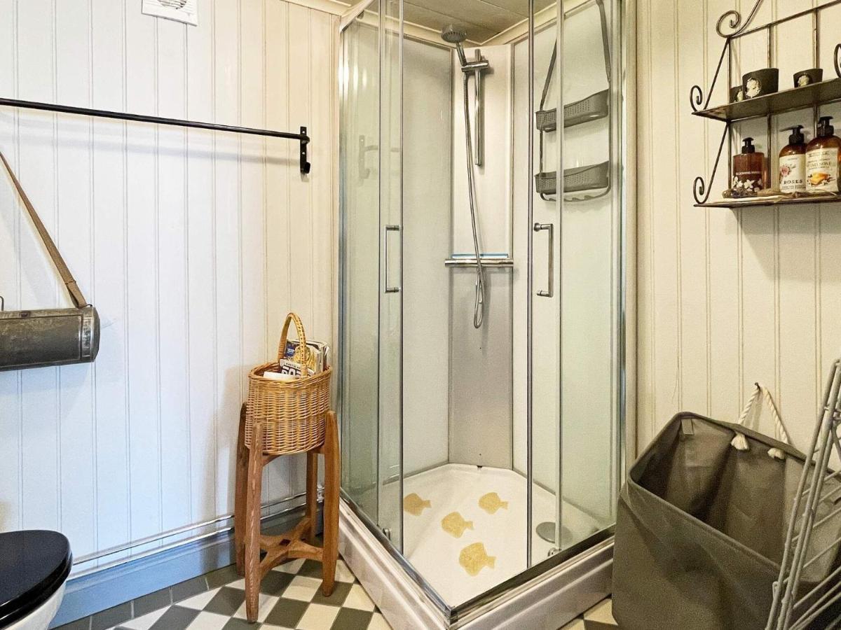 4 Person Holiday Home In Furuby Luaran gambar